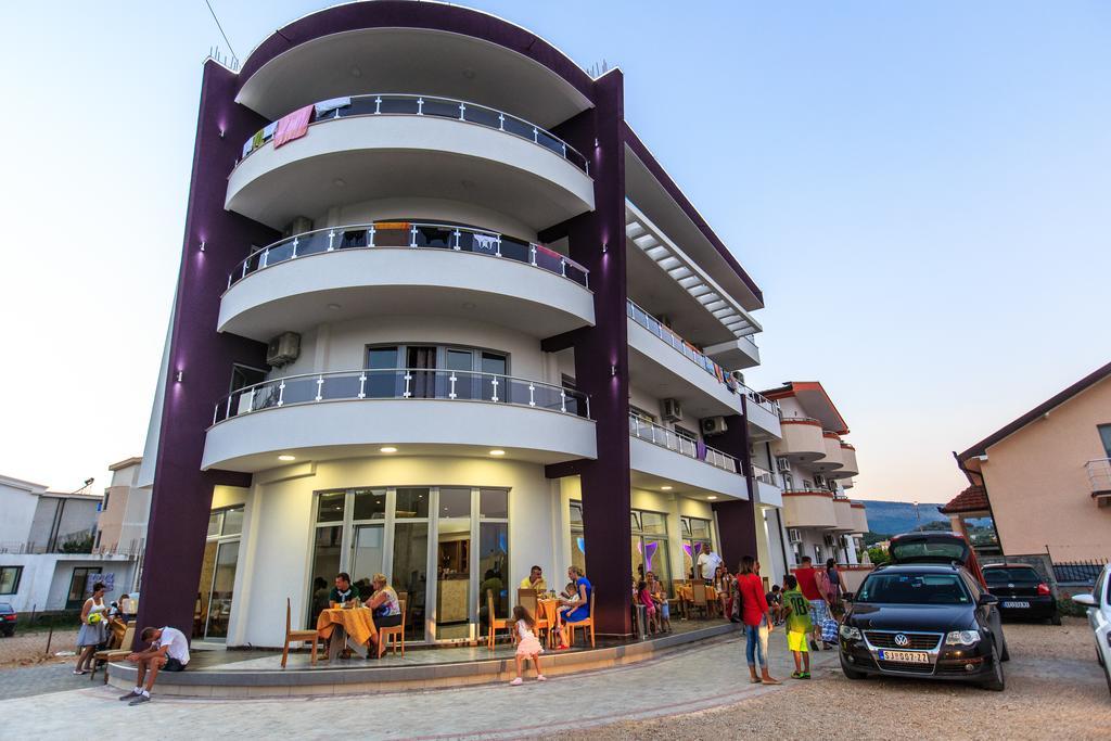 Hotel Edita Ulcinj Exteriör bild