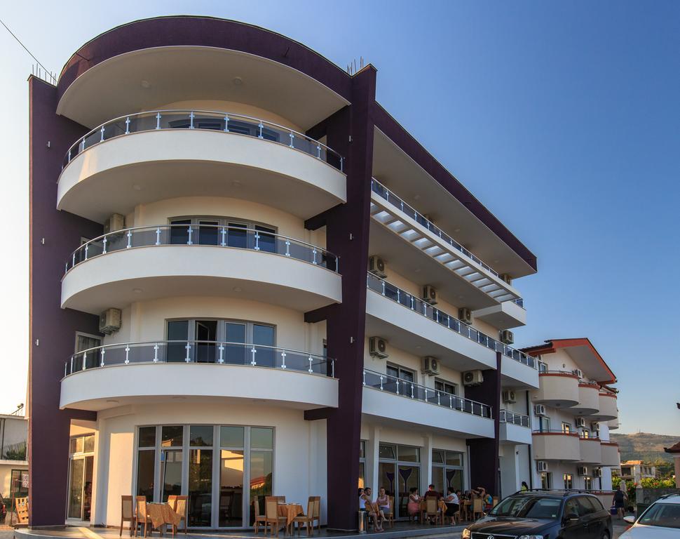 Hotel Edita Ulcinj Exteriör bild
