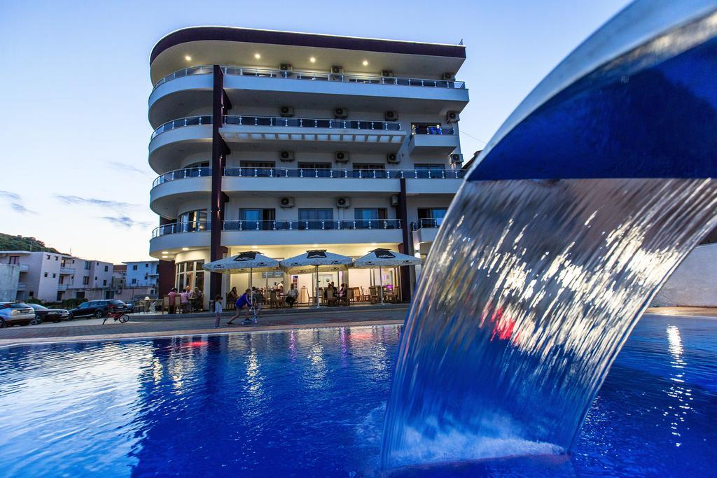 Hotel Edita Ulcinj Exteriör bild