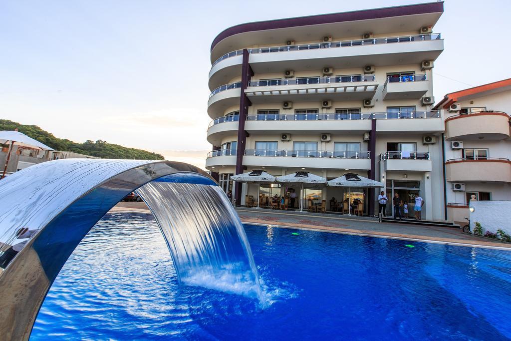Hotel Edita Ulcinj Exteriör bild